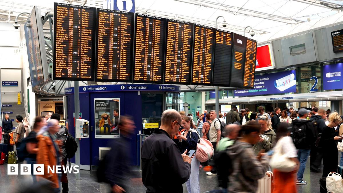 How 90-second power outage sparked chaos for rail commuters