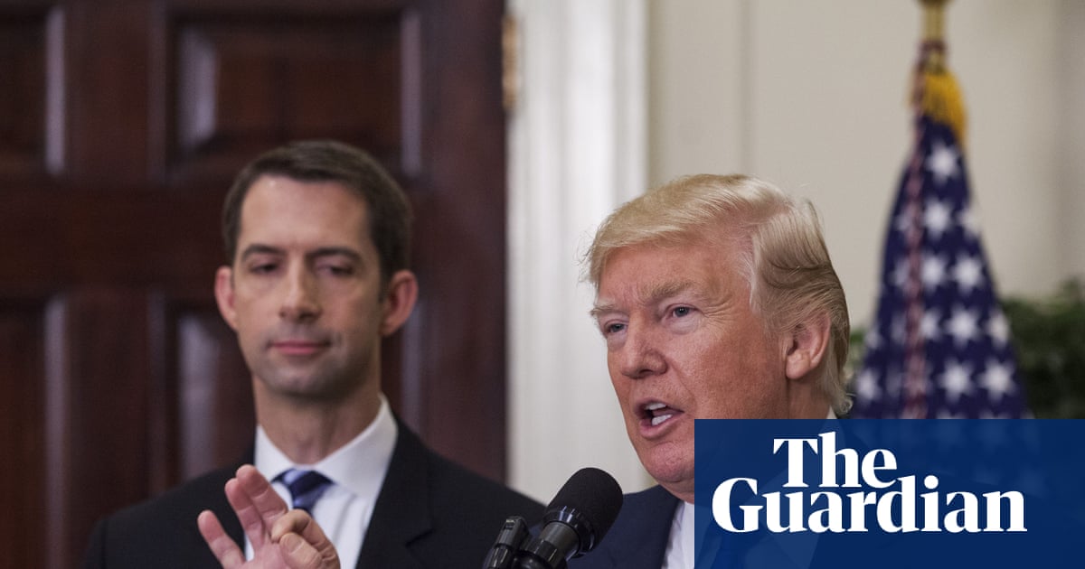 Trump appears to share personal phone number of US senator in ploy to push permanent daylight savings