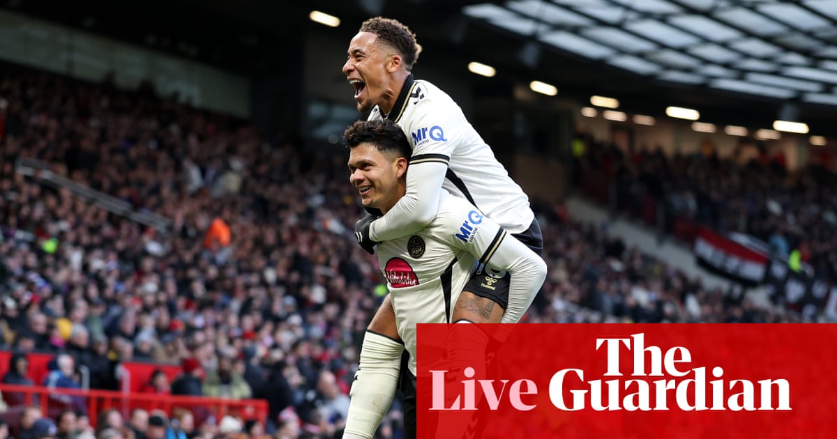 Manchester United v Bournemouth, Liverpool v Brighton and more: clockwatch – live